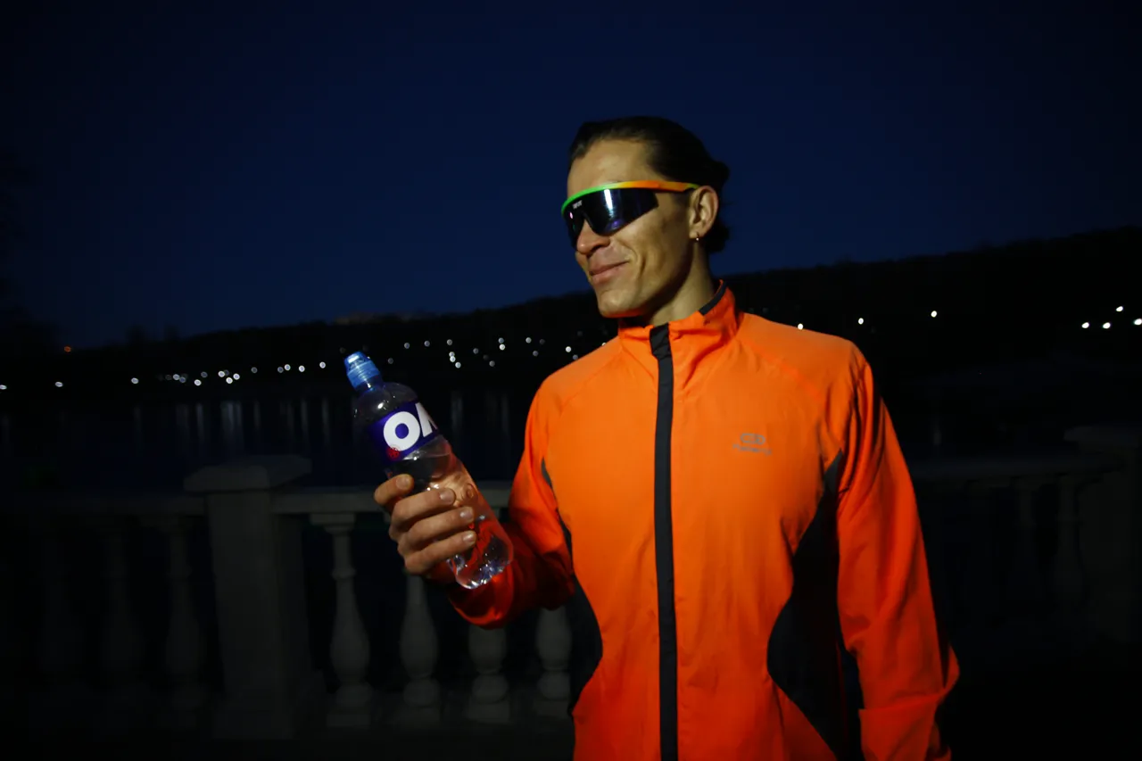 OM - официальная вода ночного забега Chisinau 10 km Night Run 2026
