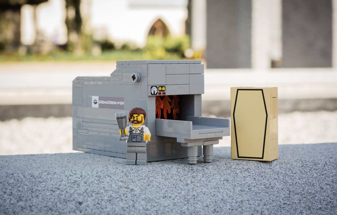 Музей в Вене начал продажу LEGO для детей на тему смерти