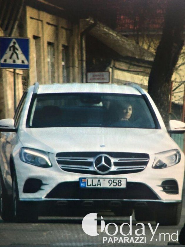 Прокуратура заинтересовалась новым автомобилем жены Филата