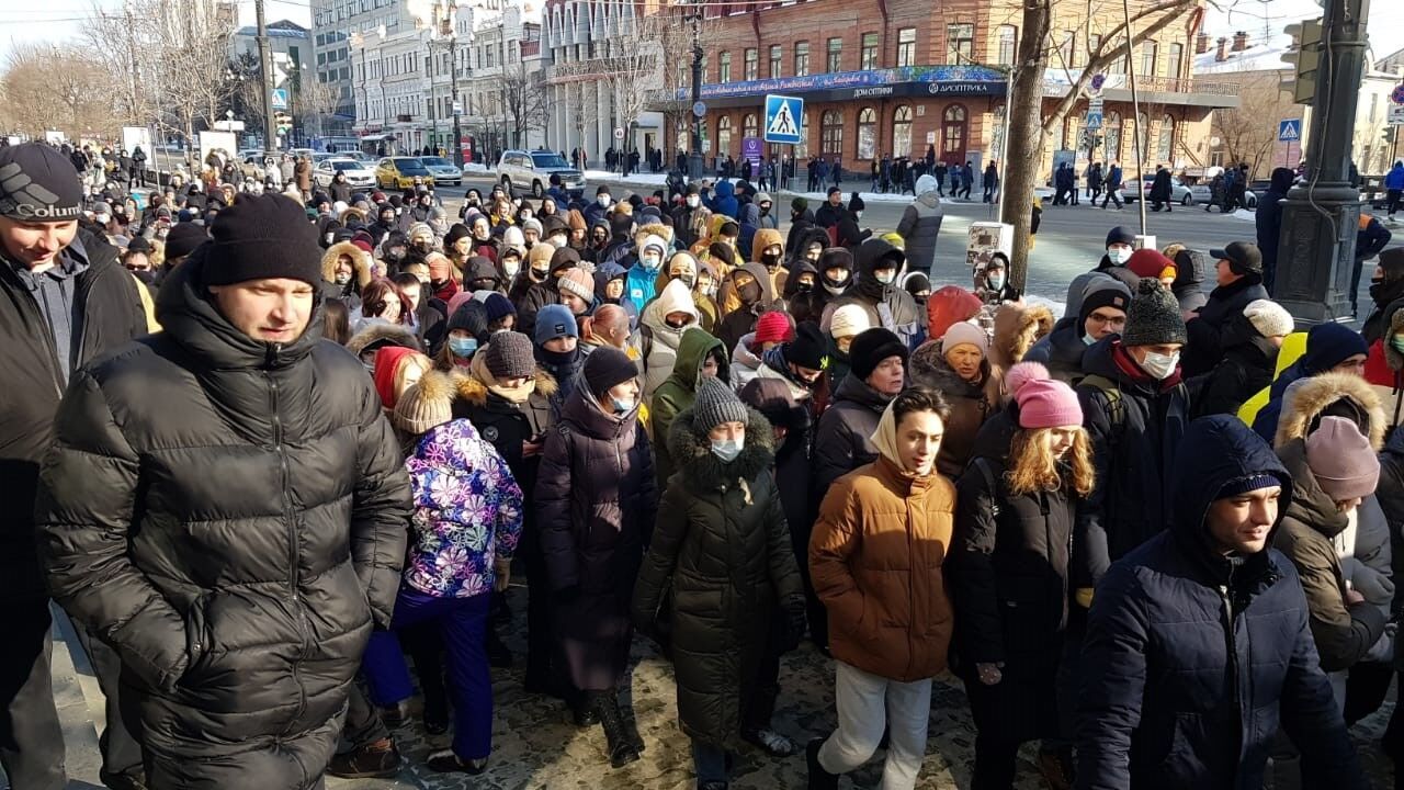 На Дальнем Востоке начались акции в поддержку Навального и задержания