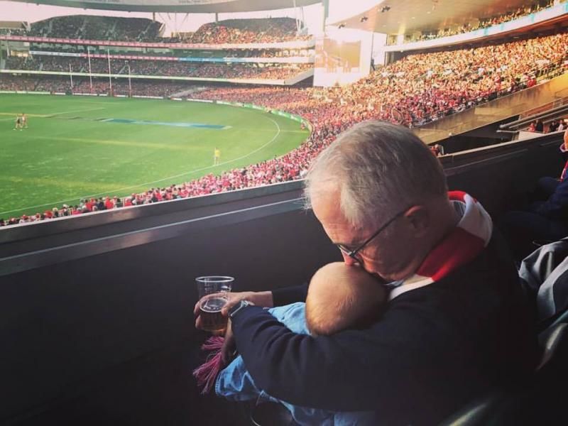 O fotografie a premierului australian provoacă controverse pe Internet