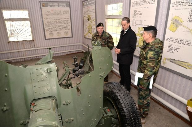 Новый министр обороны посетил воинскую часть в Кагуле