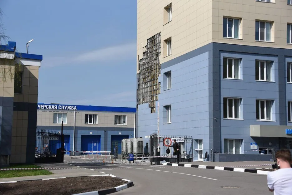 В Белгороде беспилотник попал в административное здание "Газпрома"