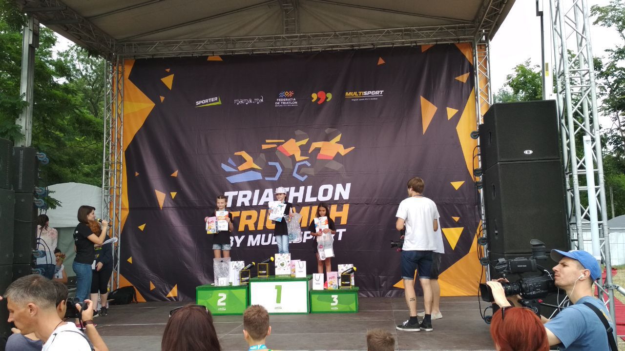 Впервые в Молдове прошел детский чемпионат по триатлону Kids Triathlon Triumph
