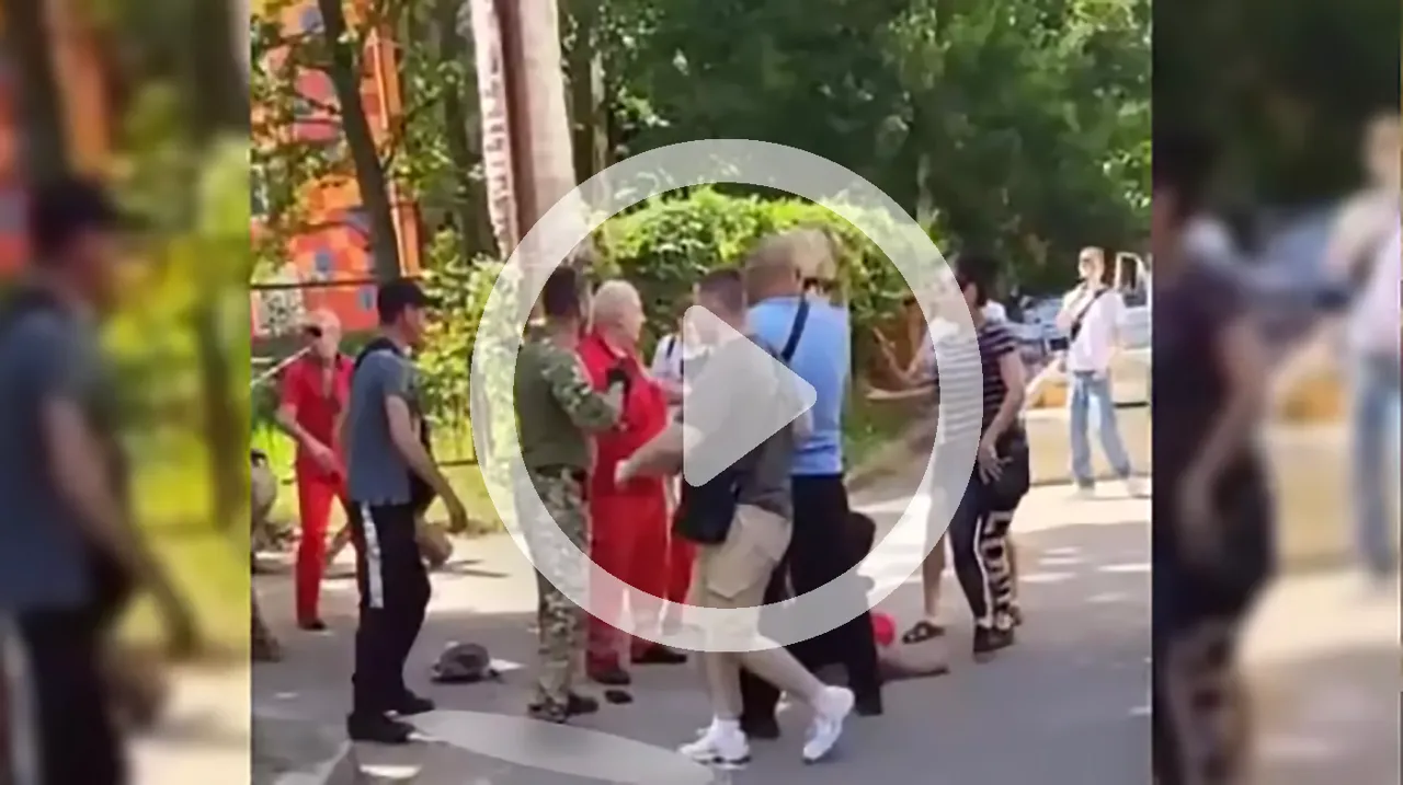 В Одессе подрались медики и военные