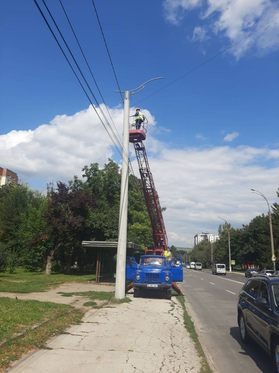 До конца текущего года на многих улицах Кишинёва модернизируют освещение
