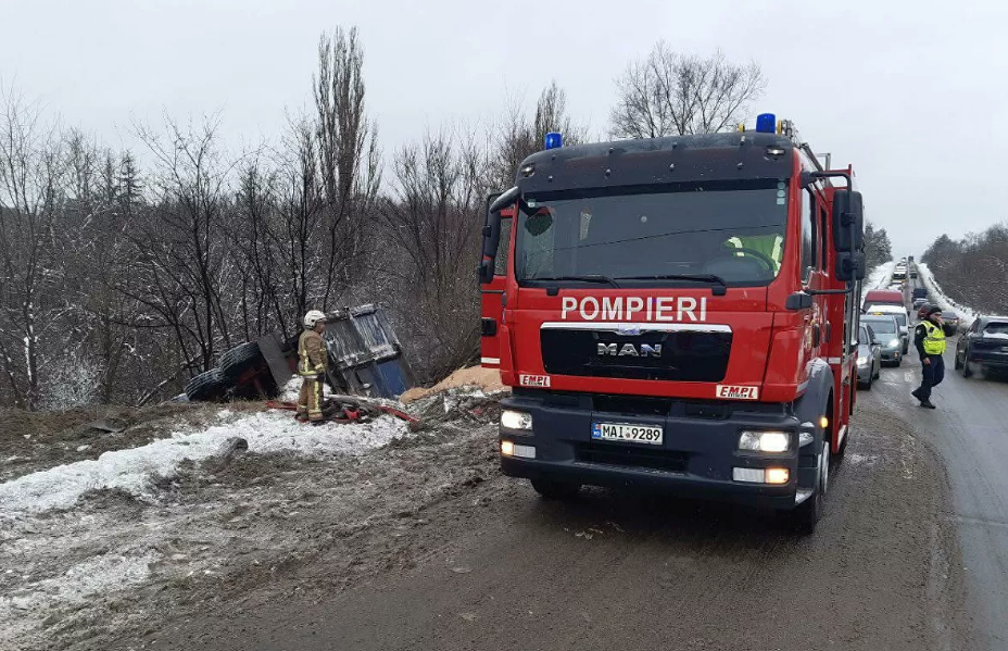 Жена погибшего в ДТП с фурой мужчины требует справедливого суда