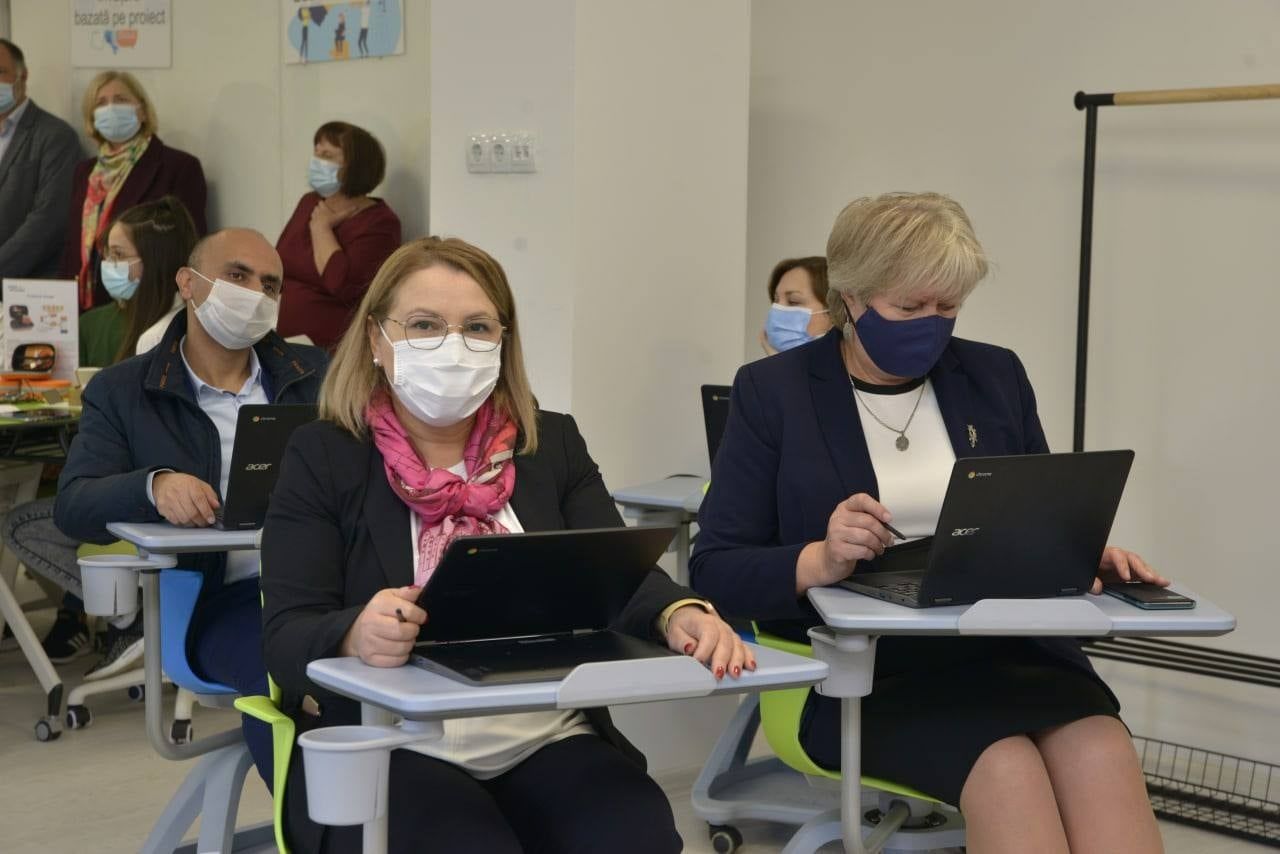 В Кишиневе открыт технологический центр по подготовке учителей