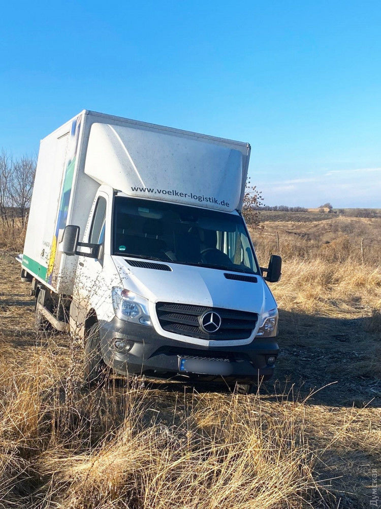 На границе Украины нашли в авто контрабанду из Молдовы на 10 миллионов гривен