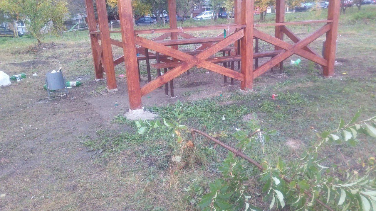 В Бельцах любители отдыха на природе оставили после себя кучи мусора
