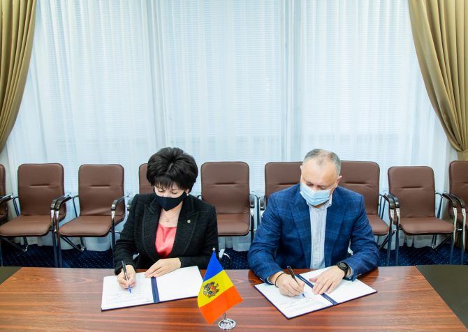 Федерация шахмат и Минобразования подписали Меморандум о сотрудничестве