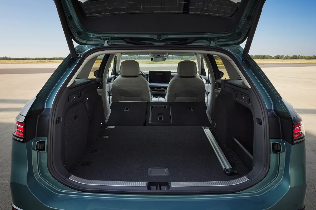 Новый Volkswagen Passat B9 вышел на европейский рынок
