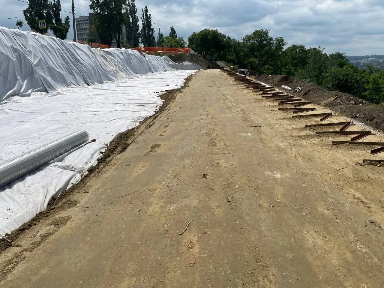 Lucrările de reabilitare a zonei Scuarului Panoramic din sectorul Ciocana continuă