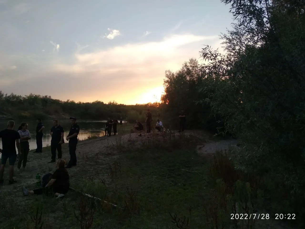 В Унгенском районе водолазы ищут тело утонувшей девушки