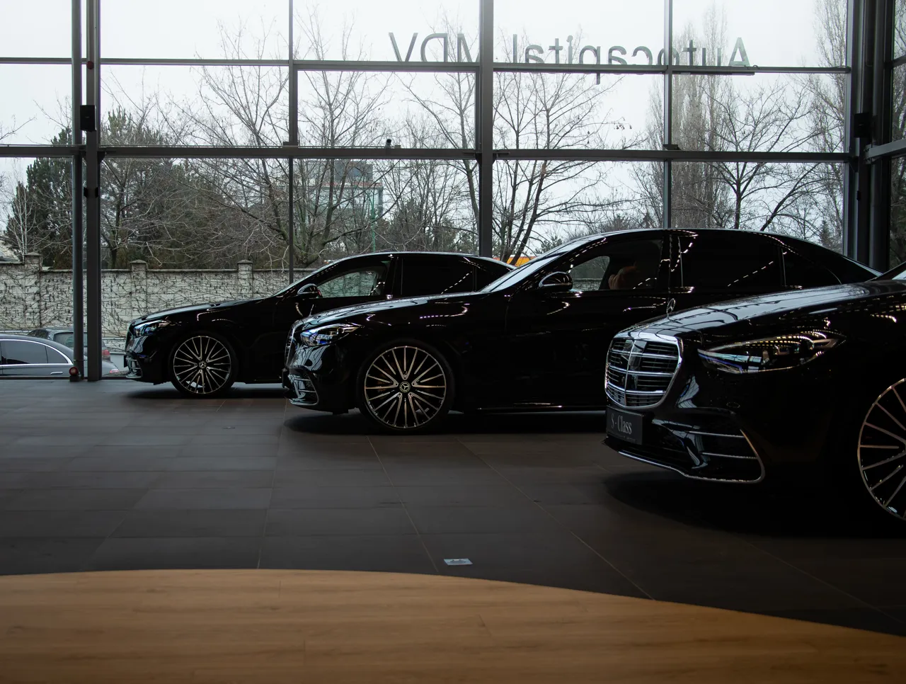 Mercedes-Benz S-Class: Роскошь, технологии и уникальное предложение
