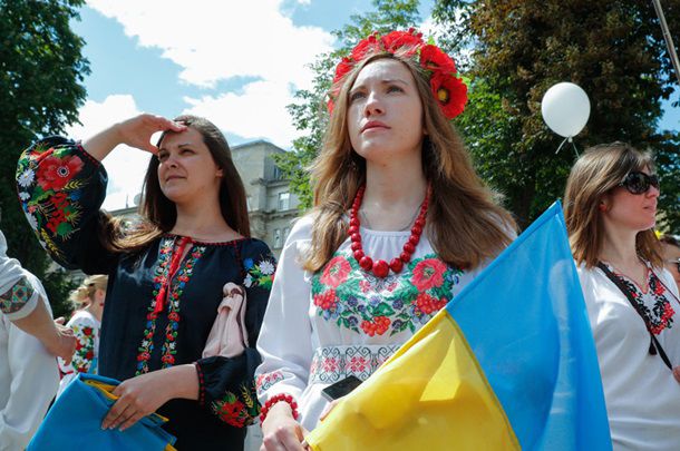 В Киеве прошел мегамарш вышиванок