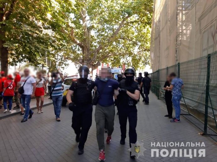 В Одессе националисты напали на участников ЛГБТ-фестиваля