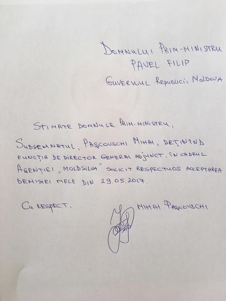 Plecările liberalilor curg gârlă: Un director adjunct „Moldsilva” a demisionat