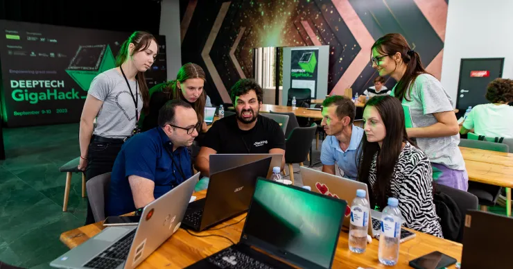 Deeptech GigaHack: Приходи и выиграй призы на сумму 200 000 леев!