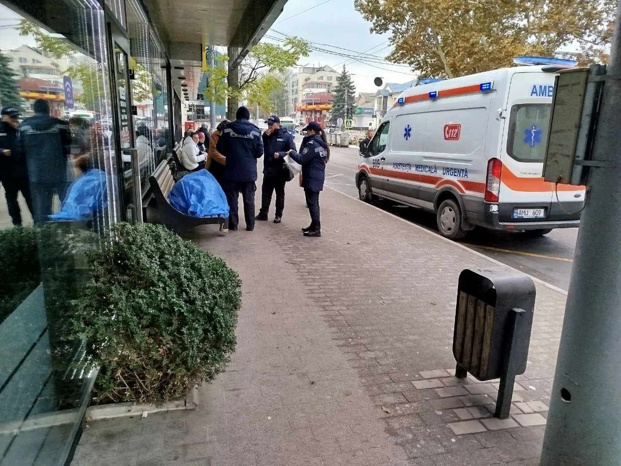 Un bărbat din raionul Dondușeni a murit subit pe o bancă din Bălți