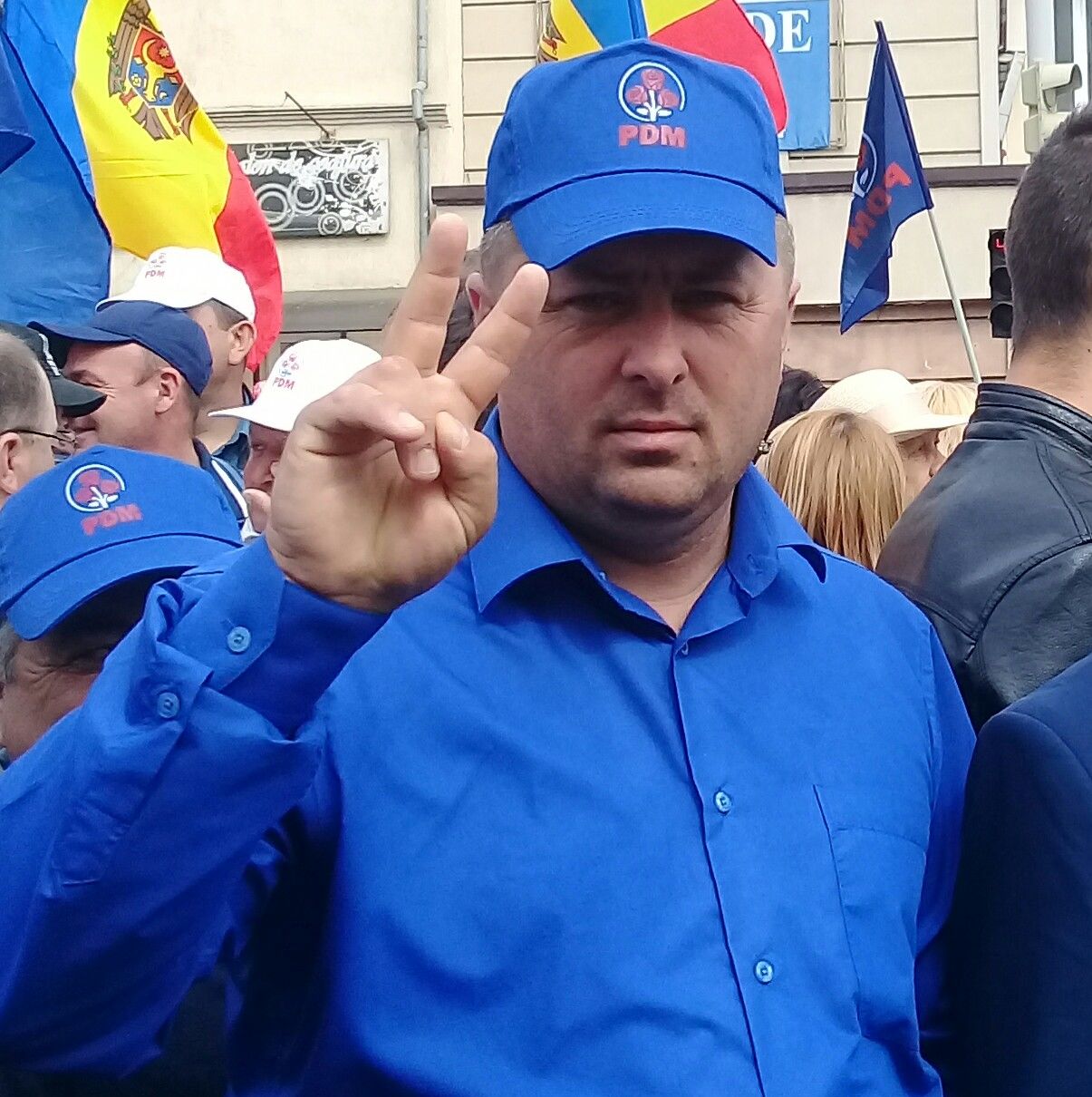 Среди сторонников ДПМ, бросавших индеек, был директор винзавода Mileștii Mici