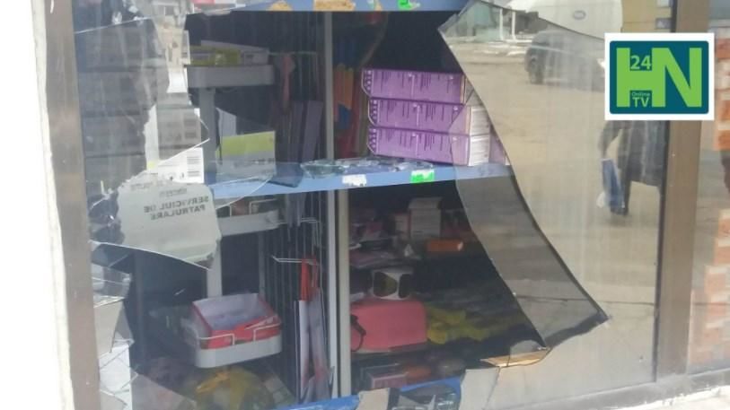 В Хынчештах воры вынесли из магазина кассовый аппарат