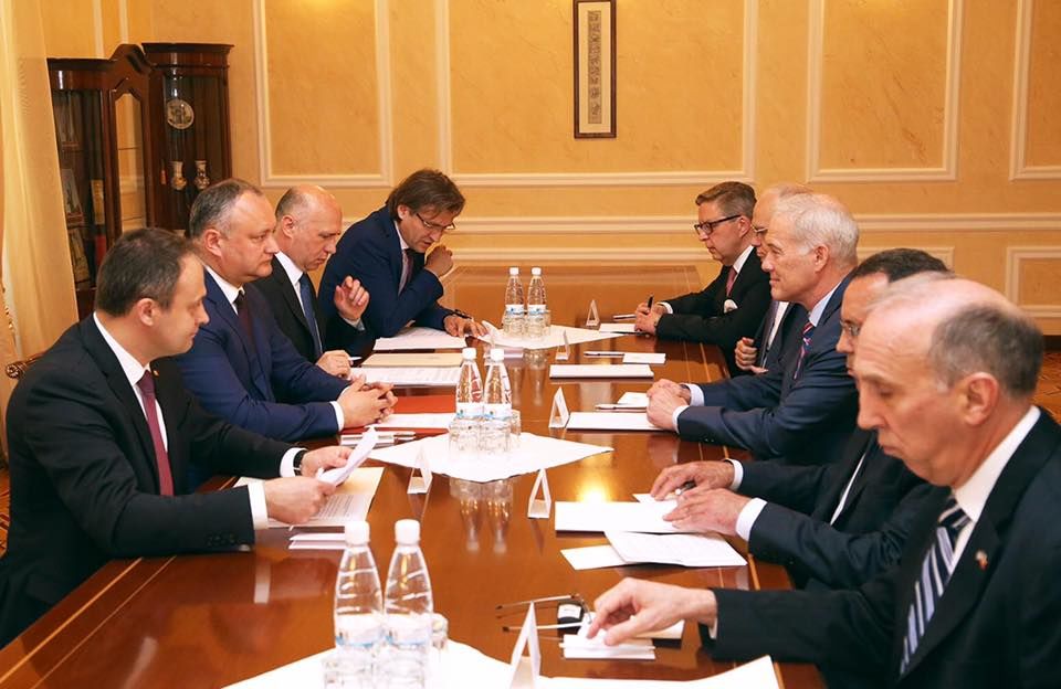 Додон, Филип и Канду провели встречу с участниками диалога по Приднестровью