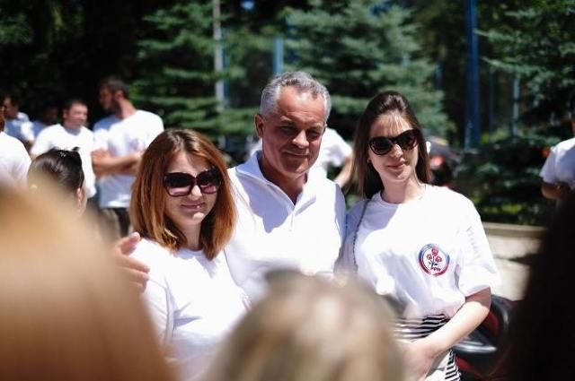 Влад Плахотнюк: "Наша страна небольшая, но достойна уважения"