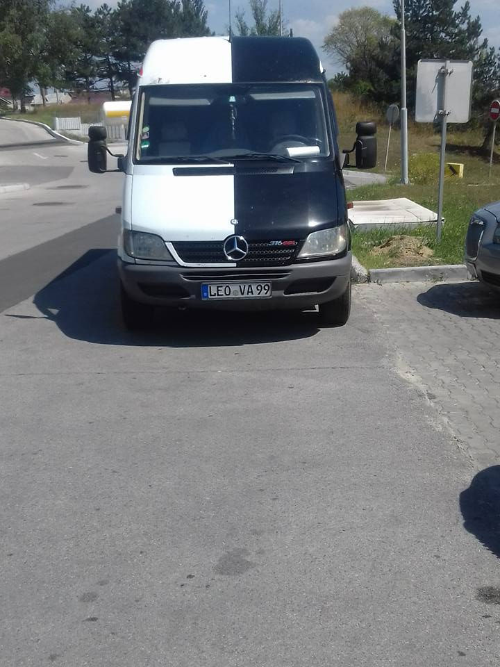 Mașini deocheate pe străzile Chișinăului. Cu ce design și număr de înmatriculare se poate lăuda un șofer