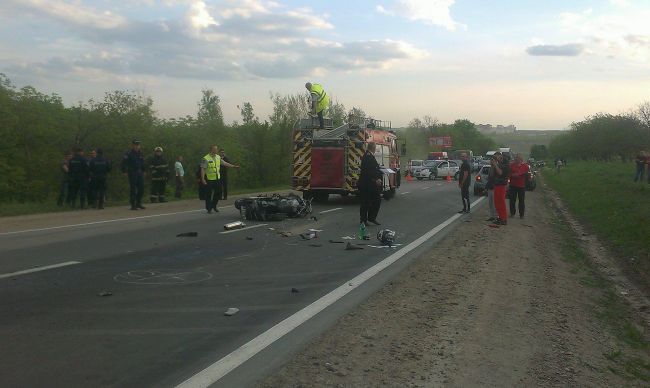 В ДТП на Балканском шоссе пострадали три человека