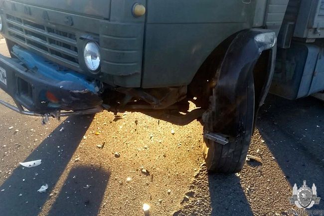 В Тирасполе «Жигули» столкнулась лоб в лоб с КАМАЗом: один человек пострадал