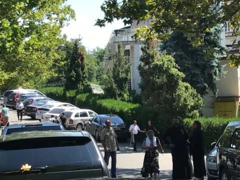 Духовник монастыря Чуфля в пост с помпой отметил День рождения