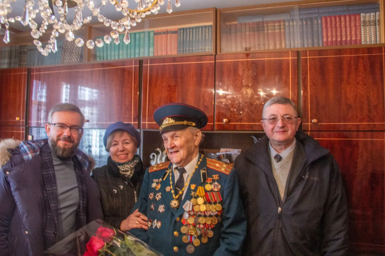В Молдове поздравили участника Сталинградской битвы