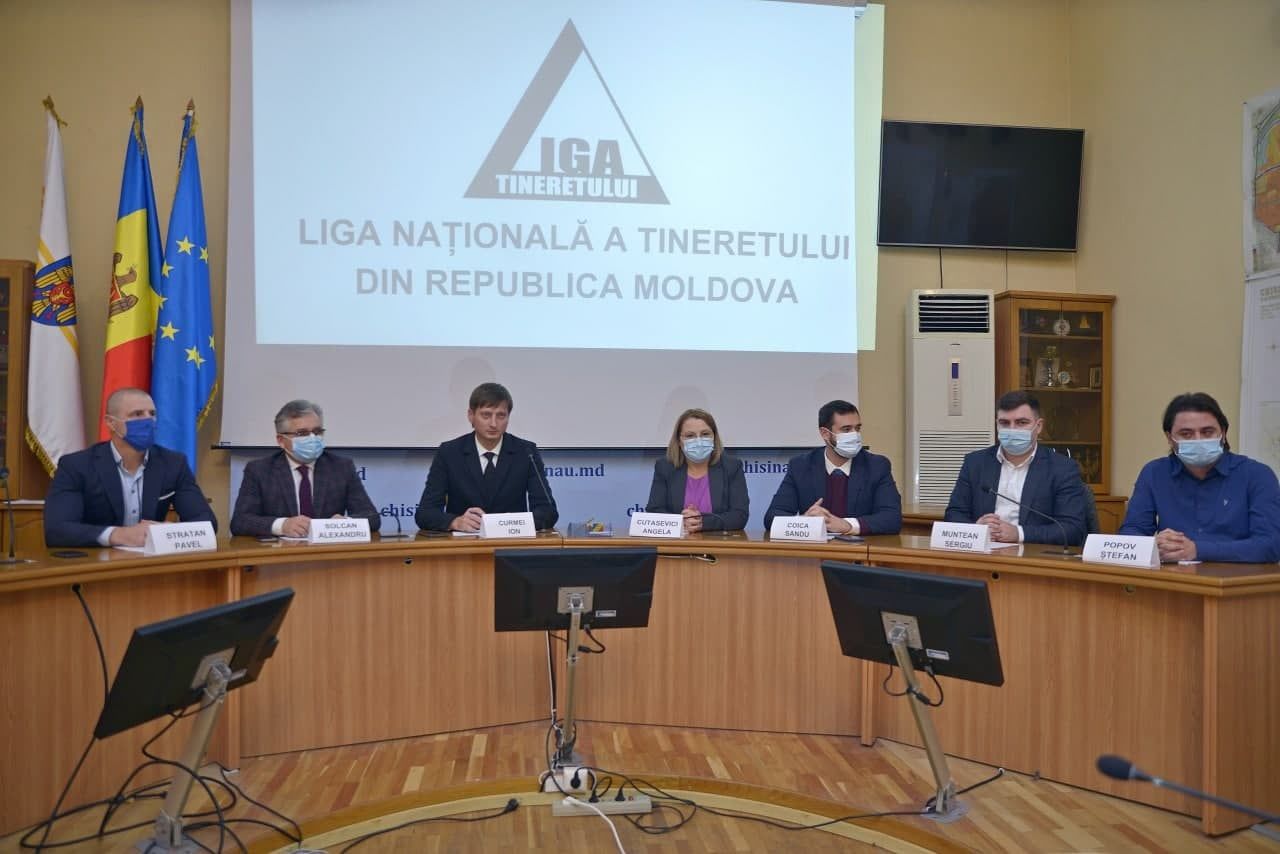 В примэрии Кишинёва состоялось мероприятие Student Awards 2021
