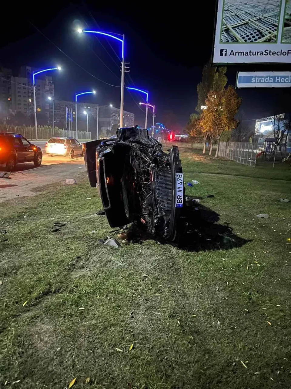 В Бельцах разыскивают водителя: он врезался в столб и покинул место ДТП