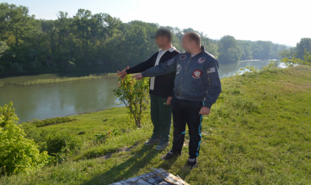 Focuri de armă la frontieră pentru reţinerea unor contrabandişti