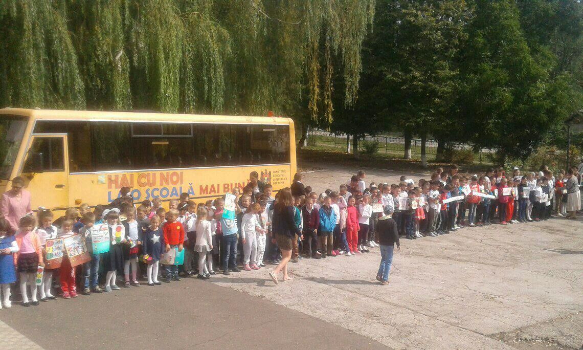 Более 50 тысяч детей и родителей приняли участие в кампании "Пешеход"