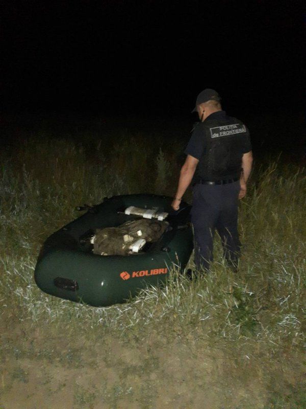Рыбачили ночью в приграничной зоне: трое мужчин получили штрафы