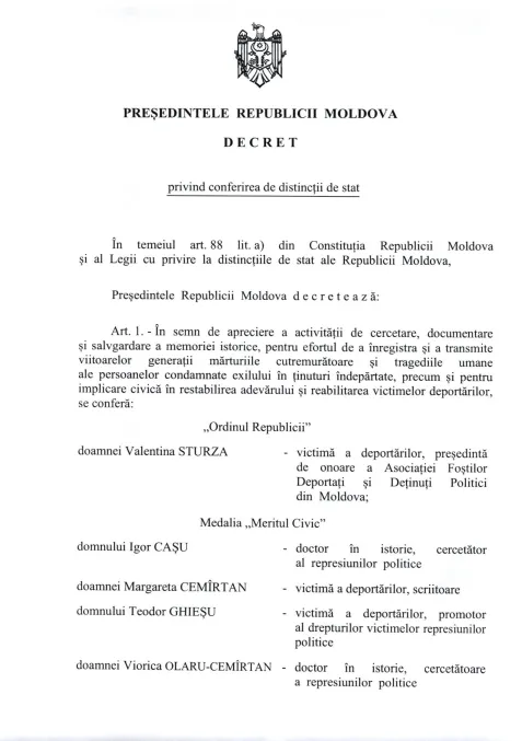 Санду вручила государственные награды жертвам депортаций и исследователям