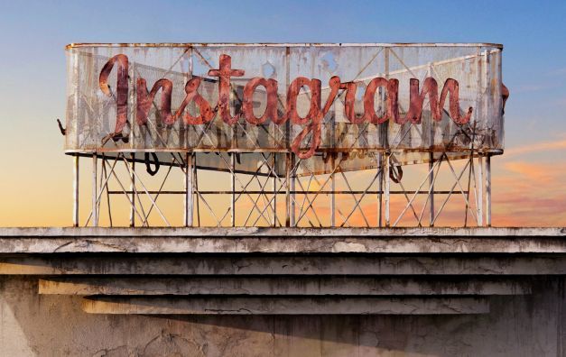 Apocalipsa după Internet. Un artist român şi-a imaginat logo-urile mâncate de rugină ale marilor companii tech