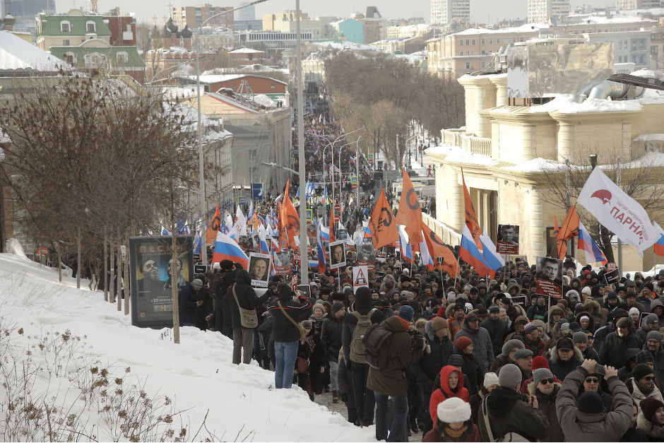 Marș în memoria lui Boris Nemțov, la Moscova: Peste patru mii de oameni au ieșit în stradă