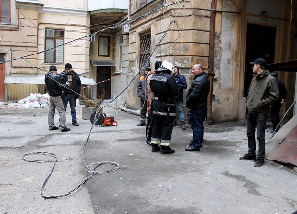 В центре Одессы обрушились два балкона