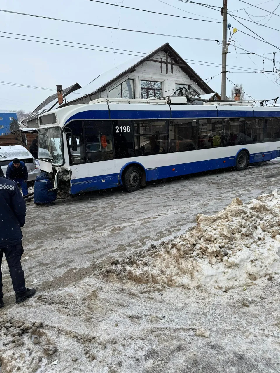 ДТП с участием троллейбуса произошло в Дурлештах: один человек пострадал
