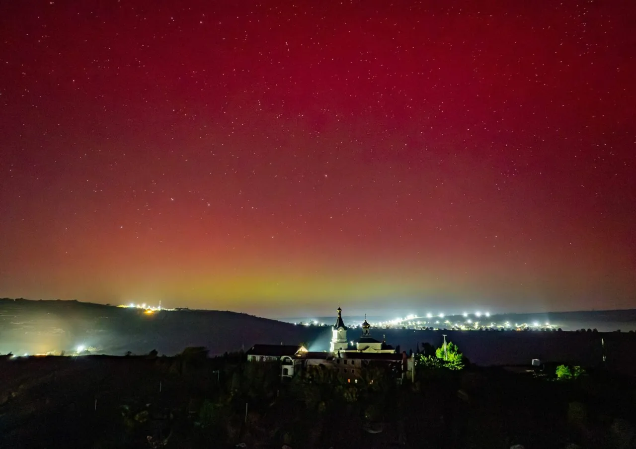 Aurora boreală, văzută în Republica Moldova