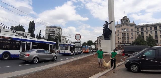 В столице обновили памятник в честь освобождения от фашистской оккупации