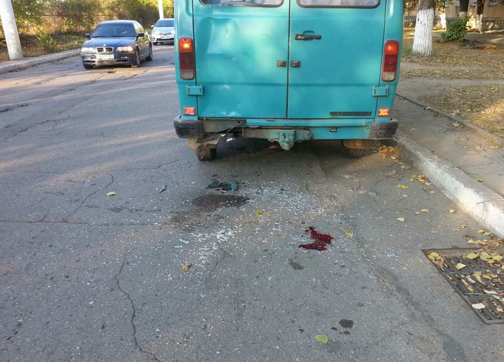 В Бендерах пьяный велосипедист влетел в маршрутное такси и попал в больницу
