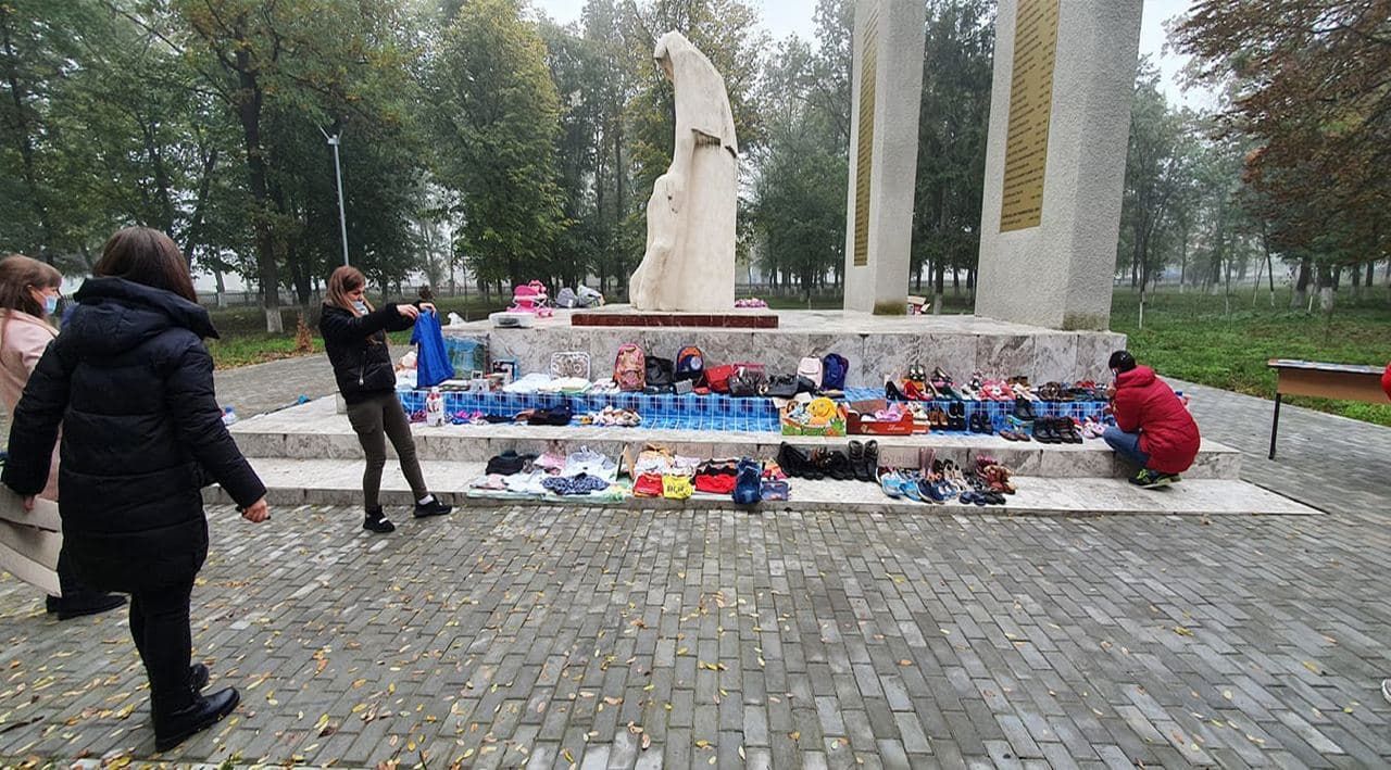 В Корлатенах люди организовали ярмарку, чтобы помочь девочке, страдающей лейкозом