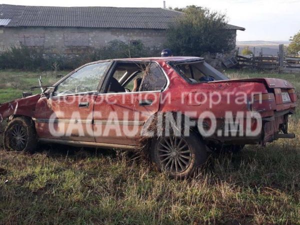 В Гагаузии две девушки поймали "попутку" и попали в ДТП