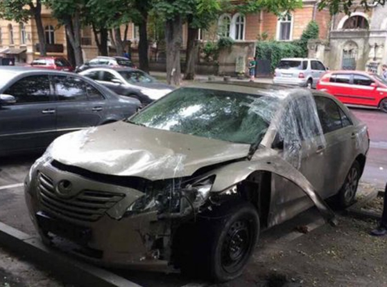 В Одессе подорвали "тойоту" бывшего нардепа