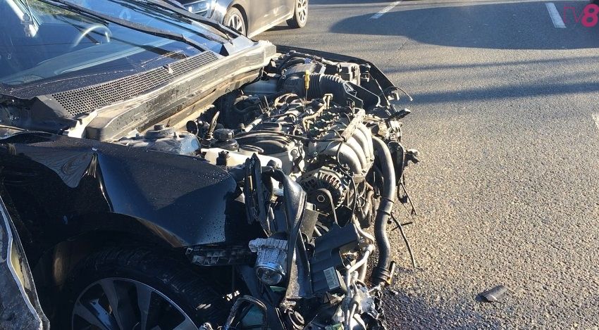 В столице автомобиль врезался в столб: госпитализирован 1 человек